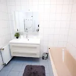 Gemuetliche Monteurwohnung Mit Terrasse Apartment