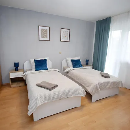 Gemuetliche Monteurwohnung Mit Terrasse * Alzenau