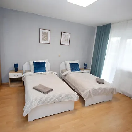 Gemuetliche Monteurwohnung Mit Terrasse Apartament Alzenau