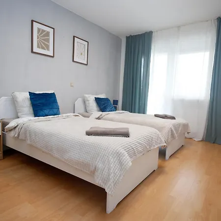 Gemuetliche Monteurwohnung Mit Terrasse Alzenau