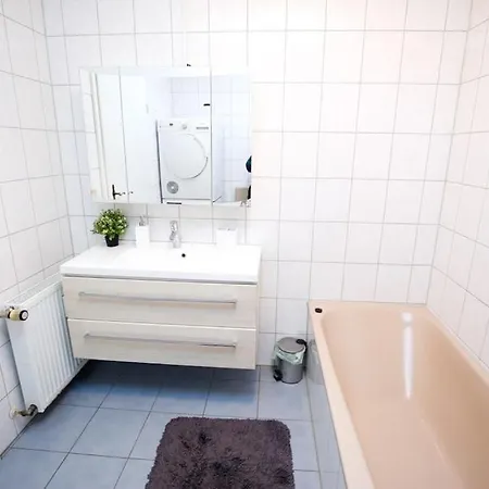 Gemuetliche Monteurwohnung Mit Terrasse Apartman
