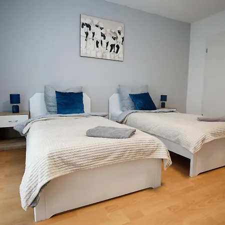Gemuetliche Monteurwohnung Mit Terrasse Alzenau in Unterfranken