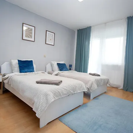 Gemuetliche Monteurwohnung Mit Terrasse